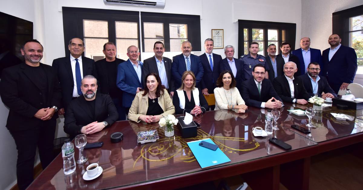 article-image-156-social